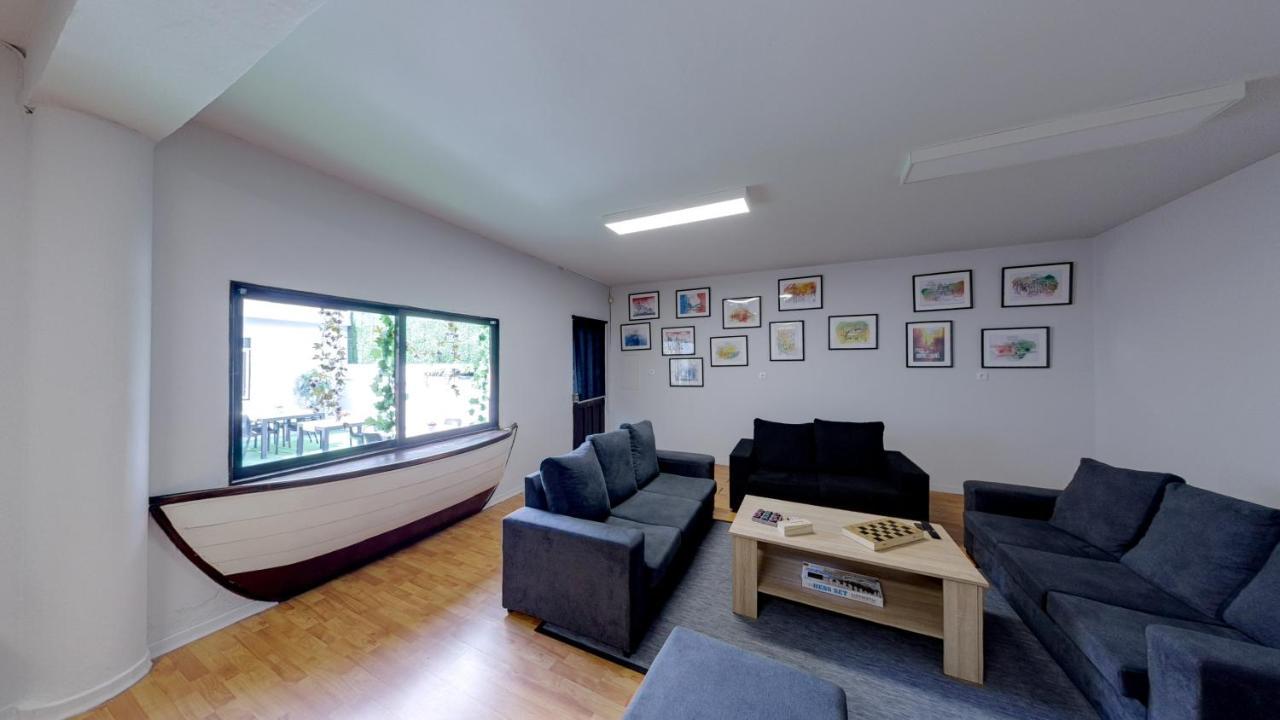 We Are Hostel 2 Povoa de Varzim Exterior photo